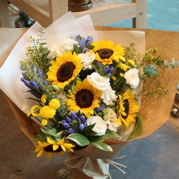 sunflower bouquet delivery singapore